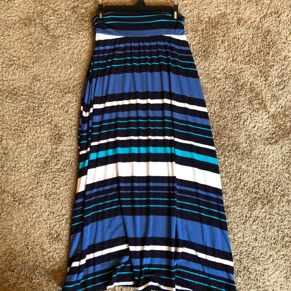 Merona blue a striped maxi skirt, size small
